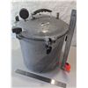 Image 2 : PRESSURE COOKER ALL-AMERICAN