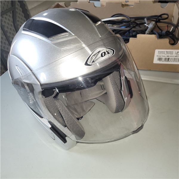 Zox Sierra Helmet DOT Rated Size Medium