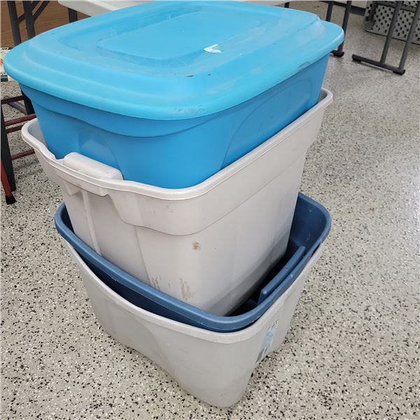 Lot of 4 Plastic Storage Bins w/ 1 Lid
