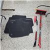 Image 1 : Lot of 4 Chevrolet Car Mats & 2 Snow Brushes