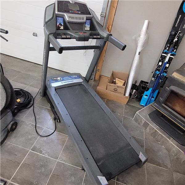 Horizon Fitness Treadmill Model CT7.2 - Turns On, Untested