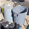Image 1 : 2 Garbage Cans