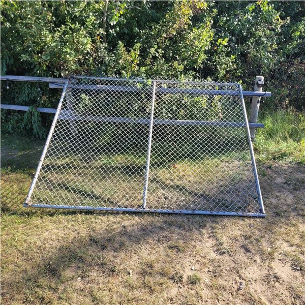 12 Foot Chain Link Fencing or Pet Kennel Panel