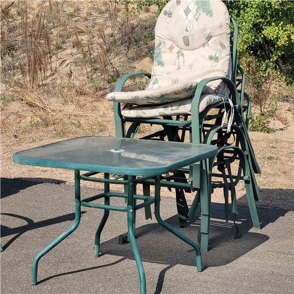 Patio Table w/ 4 Chairs & Cushions