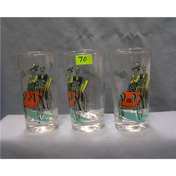 Horseless carriage automobile drinking glasses
