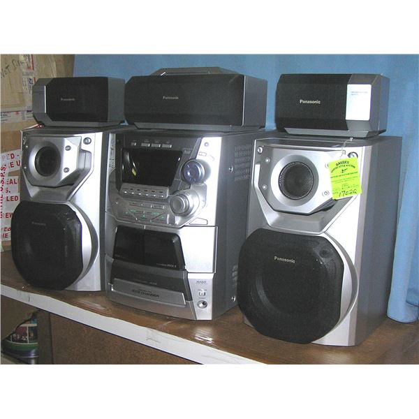 6 piece Panasonic CD stereo system