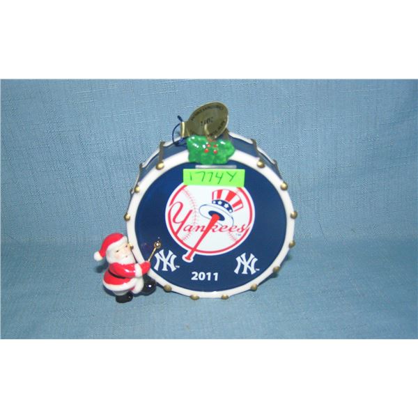 NY Yankees Santa beating a large drum by the Danbury Mint