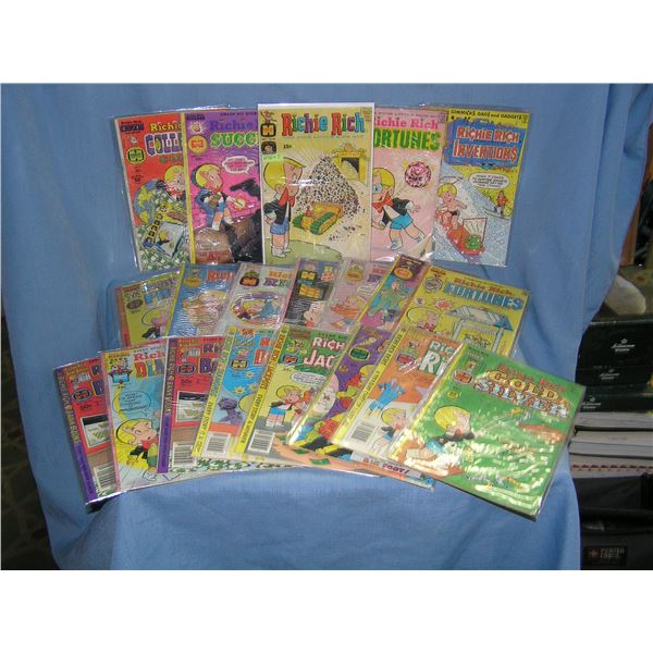 Large collection of vintage Richie Rich Comic Books