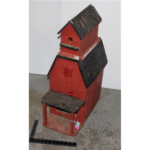 HOME BUILT BIRD FEEDER REPLICA PH MILLING GRAIN