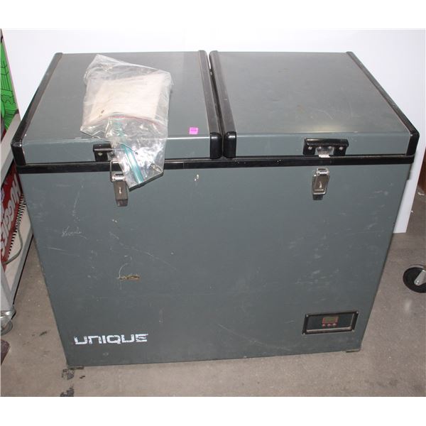 UNIQUE UGP-120L AC/DC PORTABLE FRIDGE/FREEZER