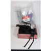 Image 1 : BOX OF SLAT WALL HOOKS