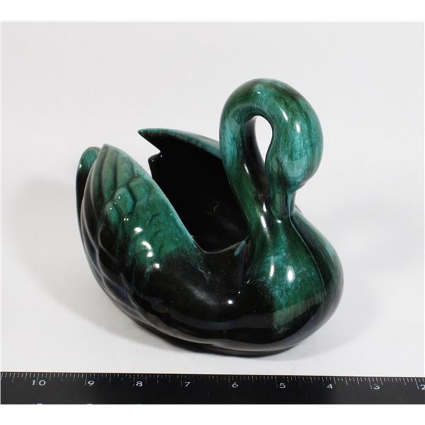 VINTAGE BLUE MOUNTAIN POTTERY SWAN PLANTER