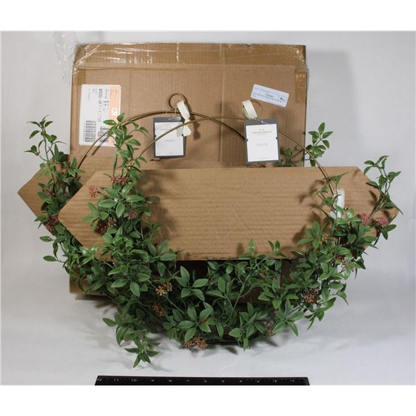 DECORATIVE WREATHS NEW IN BOX