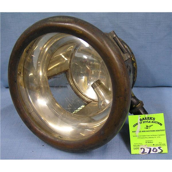 Antique automobile/fire truck head lamp