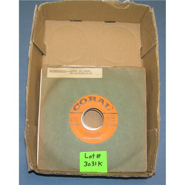 Mixed group of vintage 45 RPM records