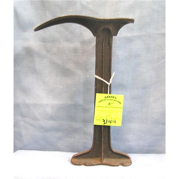 Antique cast iron shoe makers stand