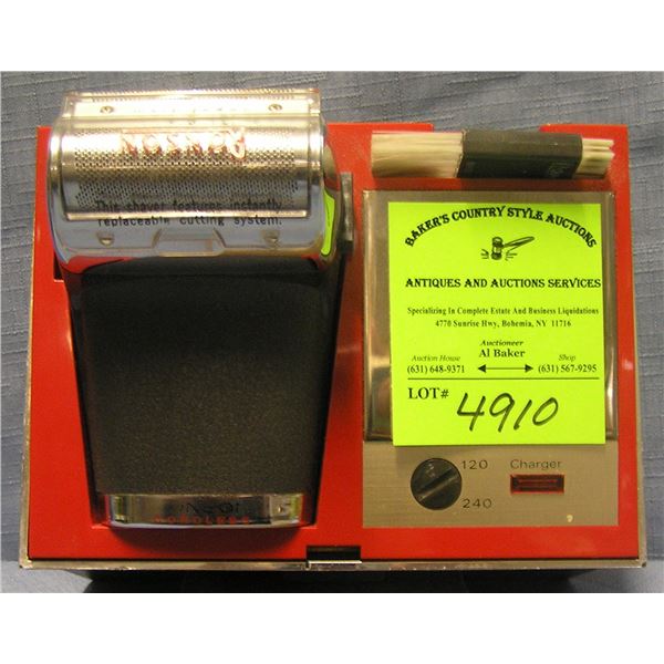 Vintage Ronson shaving kit