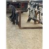 Image 1 : Loader Forks - only one fork