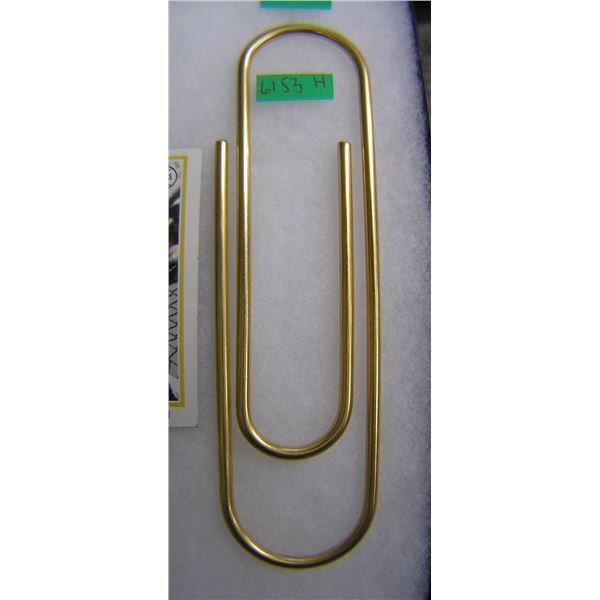 Oversized souvenir paper clip