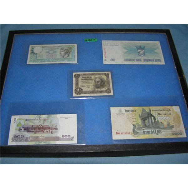 Collection of world currency