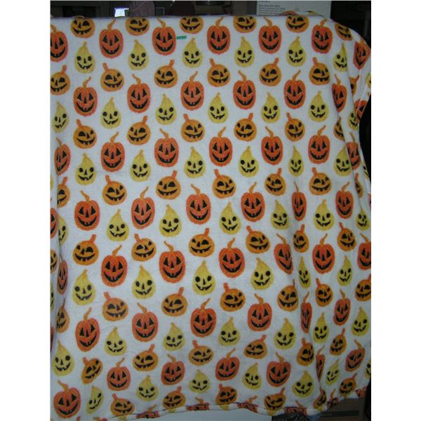 Pumpkin decorated Halloween blanket
