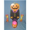 Image 1 : Group of 4 Halloween decorations including PEZ