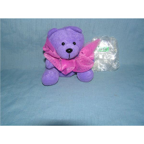 Plush bear toy