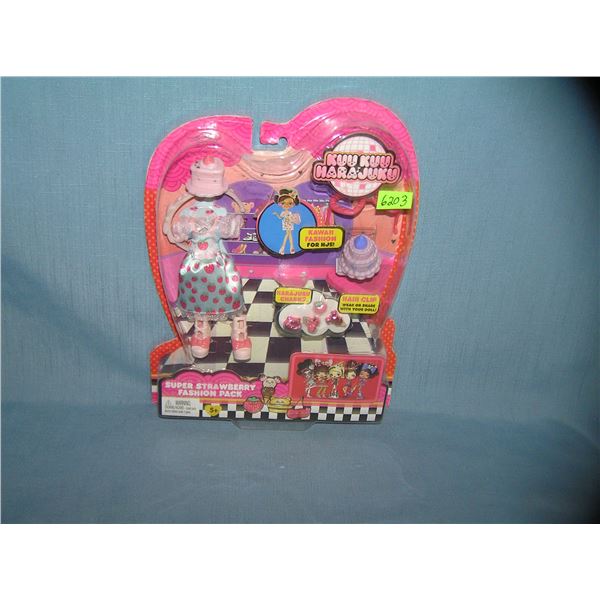 Super strawberry fashion pack doll accessory play set
