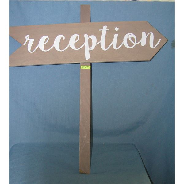 Reception stick in the ground arrow sign