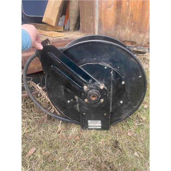 AIR HOSE on Hosetract hose reel, model MC-300, with serial number 162574