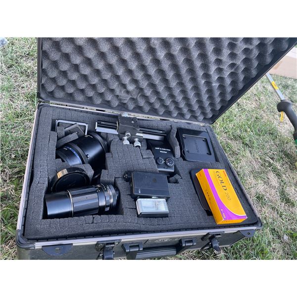 Mamiya system for 35mm camera, tripod, prism finder and lenses in Case
