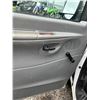 Image 17 : 2004 Ford E250  6-Dr. LWB Cargo Van, Wht/Grey Vinyl Buckets, Rbr. Floor, Auto, A/C,