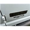 Image 6 : 2004 Ford E250  6-Dr. LWB Cargo Van, Wht/Grey Vinyl Buckets, Rbr. Floor, Auto, A/C,