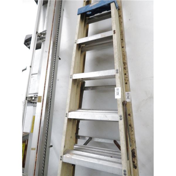 Louisville FG 8' Stepladder