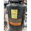 Image 2 : Central Pneumatic 21 Gal. 125 Portable Air Compressor