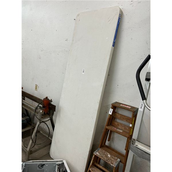 Plastic 8' Banquet Table