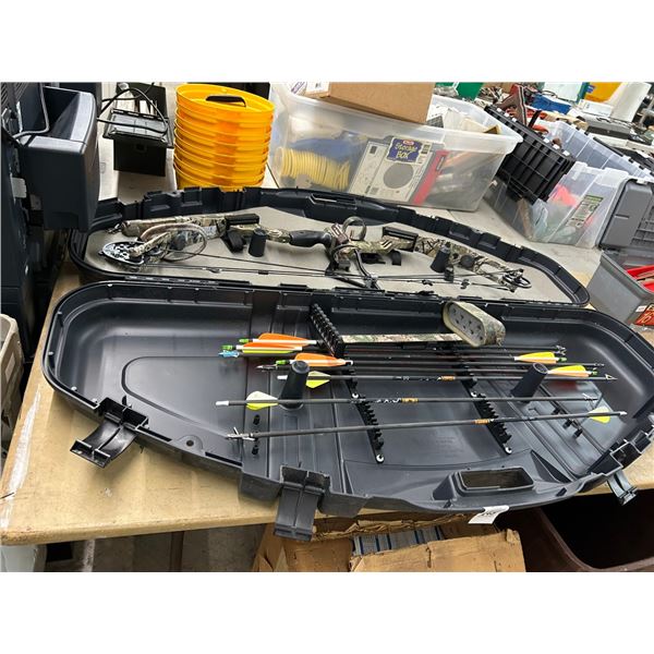 Muzzy Zero Effect Compound Bow w/Case and Supplies