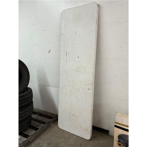 Plastic 8' Banquet Table