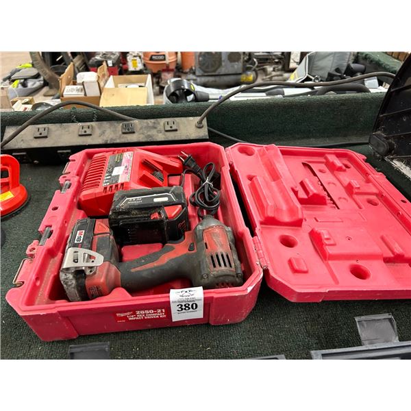 Milwaukee Compact Cordless Impact Driver Kit w/Battery/Charger