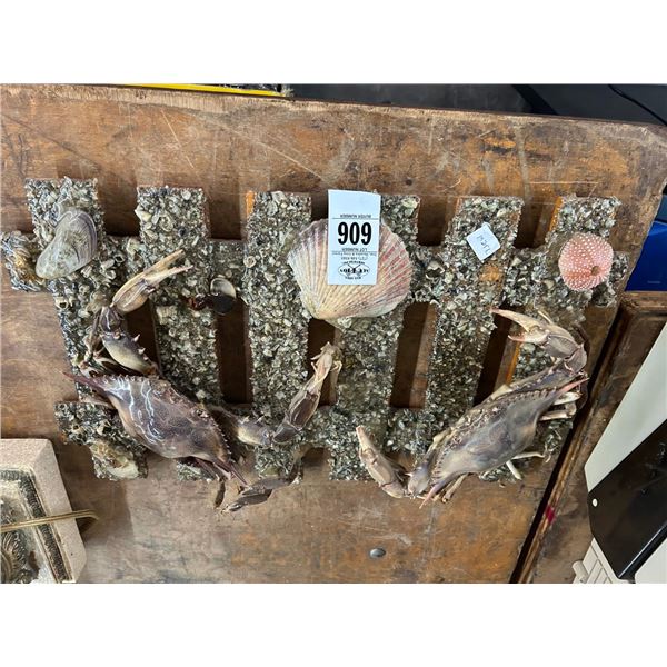 Crabs and Sea Life Décor