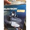 Image 2 : Celstron First Scope Telescope