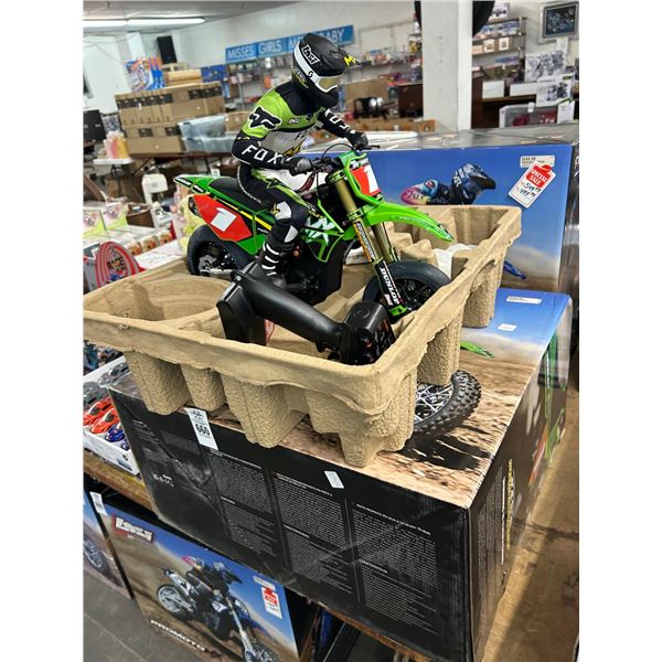 2 Green/Red RC Motorcycles - 2 X $