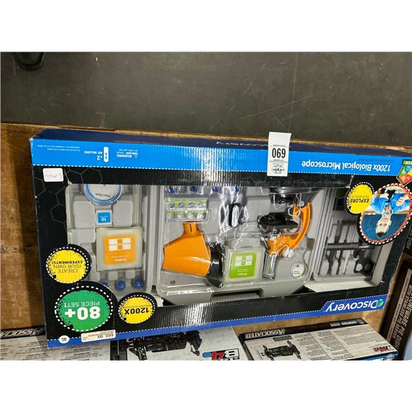 Discovery 1200  X  Biological Microscope