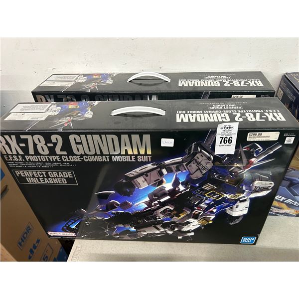 2-RX782 Gundam Combat Mobile Suit - 2 X $
