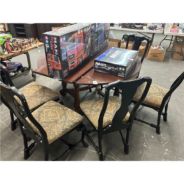 Mahogany Pedestal Round Table w/6 Chairs