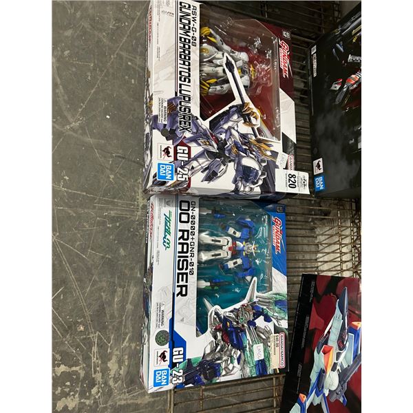3-Gundam Barbatos Lupus/Razor Figurines - 3 X $