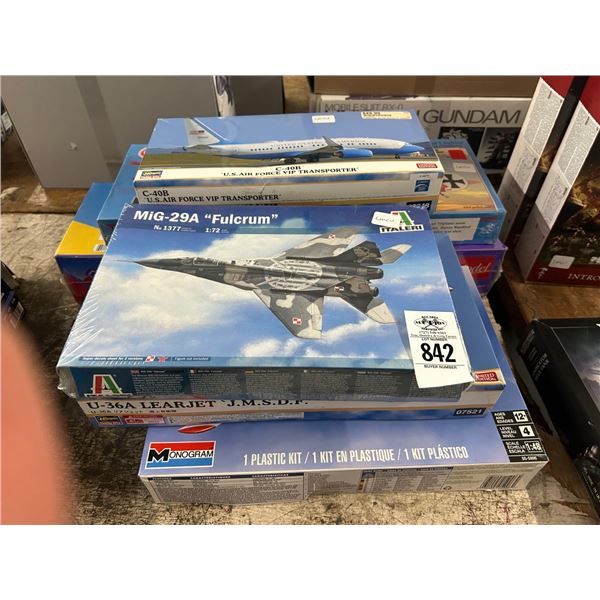6-Airplane Models - 6 X $