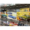 Image 1 : 17-New Car Models - 17 X $