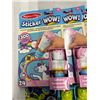 Image 2 : 32-Melissa/Doug Sticker Wow Figurine - 32 X $