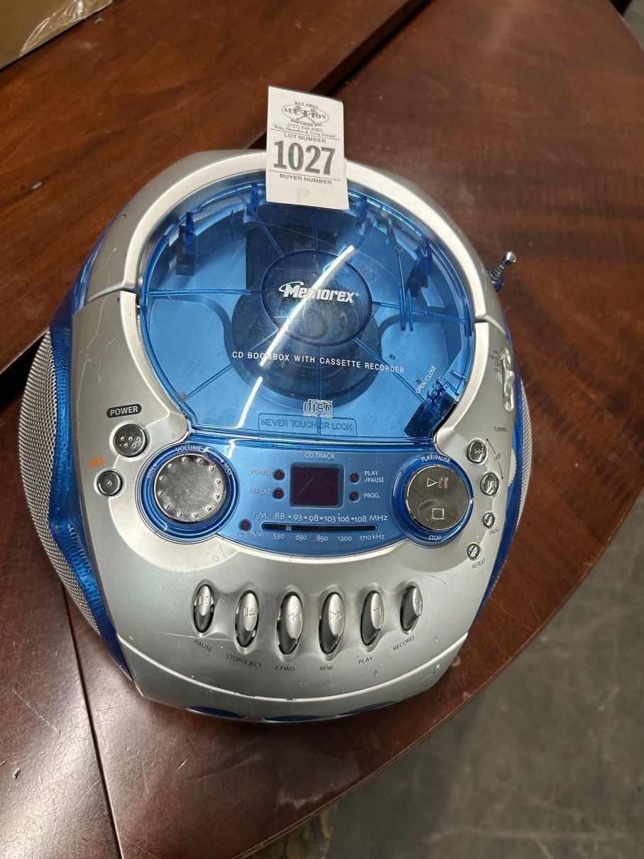 Memorex Portable Stereo/CD Player - Bay Area Auction Services